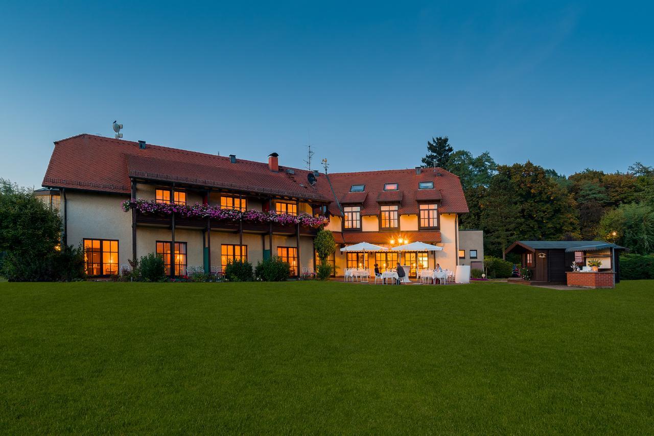 Krone Am Park - Gaestehaus Des Hotel Krone Alzenau in Unterfranken Ngoại thất bức ảnh